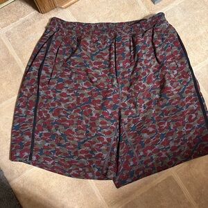 Lululemon Pacebreaker lined‎ shorts XL 9" Inseam